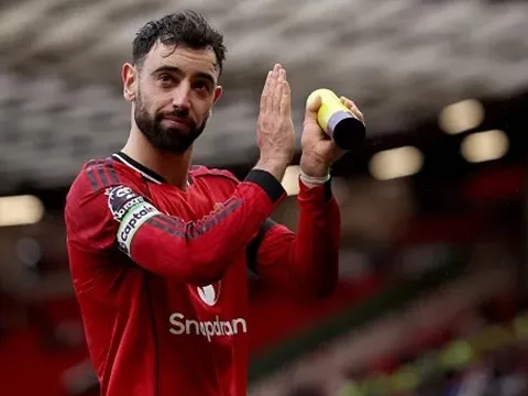 Owen gọi nhiệm vụ thay Bruno Fernandes là bất khả thi