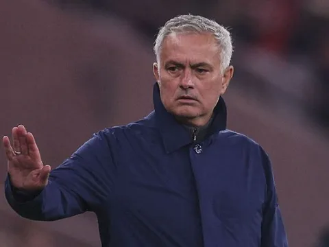 Mourinho lên tuyển Bồ Đào Nha, Amorim tiếp quản Benfica