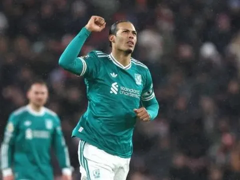 Van Dijk tự hào về tinh thần chiến binh của Liverpool trước Sunderland