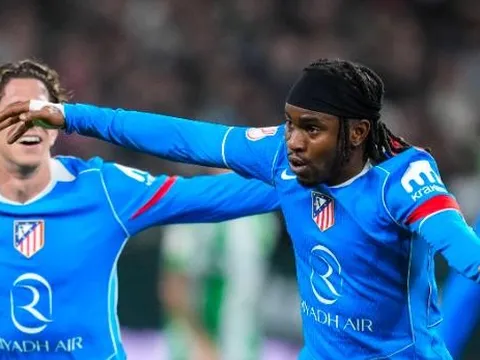 Flick tin Kounde sẽ khóa chặt ngòi nổ Lookman của Atletico