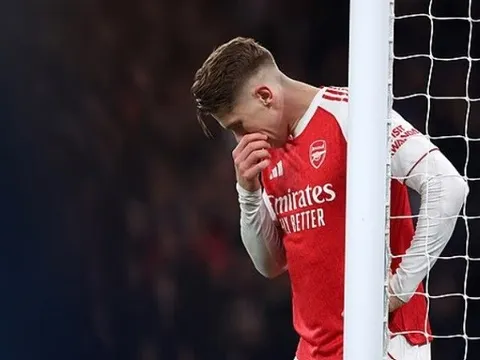 Ian Wright chưa hài lòng về Gyokeres