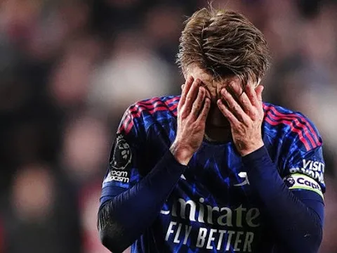 Fan Arsenal nổi giận gọi Martin Odegaard là Midgaard