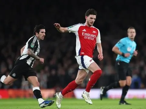 Tonali là mảnh ghép hoàn hảo hay canh bạc đắt đỏ của MU?