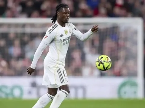 Al-Ittihad nhắm Camavinga thay thế Kante