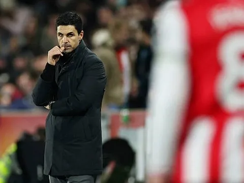 Arsenal và nỗi ám ảnh sụp đổ ở chặng nước rút