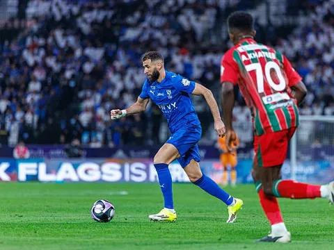 Benzema gây thất vọng, Al Hilal vẫn giữ vững ngôi đầu