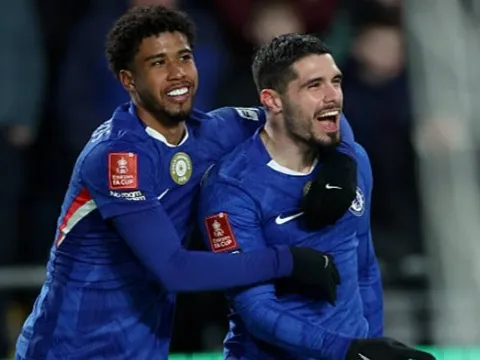 Pedro Neto lập hat-trick giúp Chelsea vùi dập Hull City 4-0