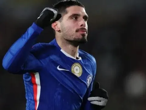 Pedro Neto hạnh phúc tột độ sau cú hat-trick