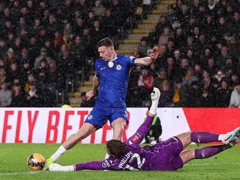 4 dấu ấn đậm nét trong chiến thắng "4 sao" của Chelsea trước Hull City