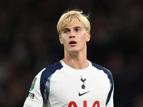 Ornstein xác nhận Tottenham cự tuyệt Chelsea vụ Bergvall