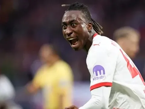 Tin đồn chuyển nhượng tối 14/2: MU tranh báu vật 100 triệu; Derby Milan vì McKennie