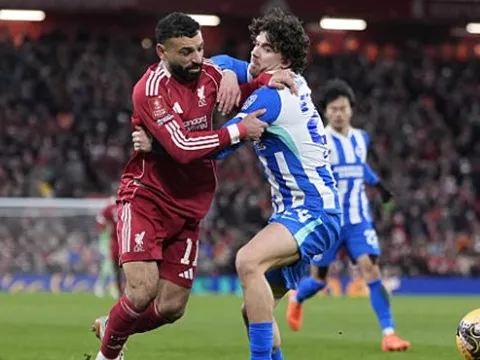 Cựu trọng tài tố Salah phạm lỗi trước khi kiếm phạt đền