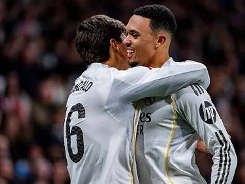 Gonzalo Garcia tri ân Trent sau trận thắng rực rỡ của Real Madrid