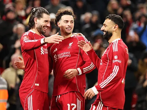 Số liệu chứng minh Salah đúng khi khen ngợi Szoboszlai