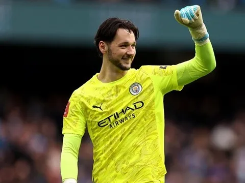 Màn tỏa sáng đẩy James Trafford rời xa Man City