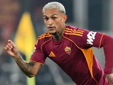 Real chi 30 triệu bảng sắm đối thủ cho Alexander-Arnold