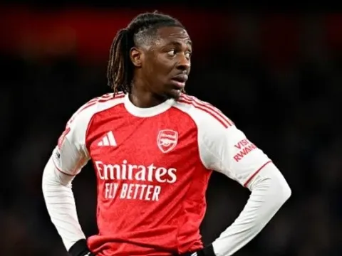 Madueke kinh ngạc trước màn trình diễn của Eze tại FA Cup