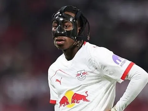 Sao trẻ 100 triệu bảng đính chính tin đồn gia nhập Liverpool