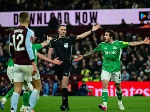 Sai lầm tại FA Cup cho thấy VAR là lưới an toàn tất yếu