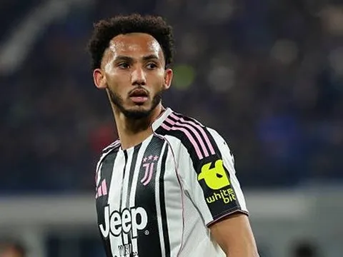 Liverpool quyết lôi kéo Lloyd Kelly rời Juventus