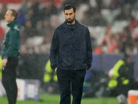 Thăng hoa La Liga, Arbeloa vẫn có thể mất ghế tại Real