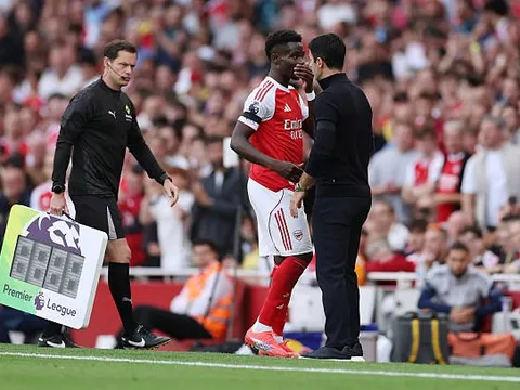 Kéo Saka vào trung lộ, Arteta được "minh oan" sau 6 năm