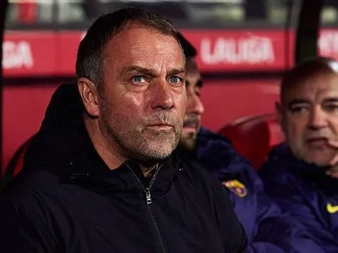 Hansi Flick từ chối đổ lỗi cho trọng tài sau trận thua Girona