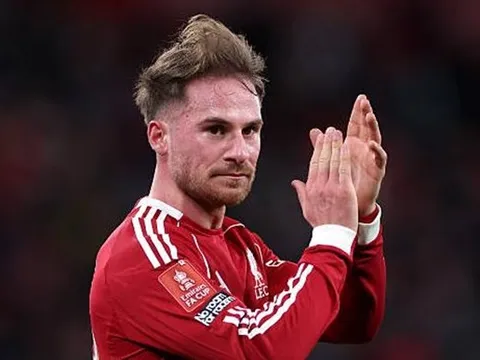 Romano phủ nhận tin đồn Man Utd muốn chiêu mộ Mac Allister