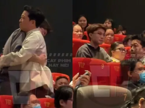 Trường Giang nghẹn ngào ôm khán giả bật khóc