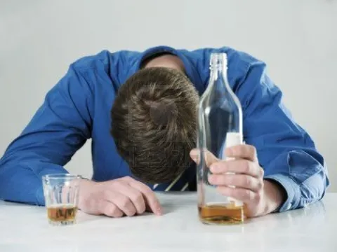 Vì sao nói tuổi 45-55 của nam giới là ngưỡng sinh tử? Hãy nhớ không nên làm 5 điều này để khỏe mạnh