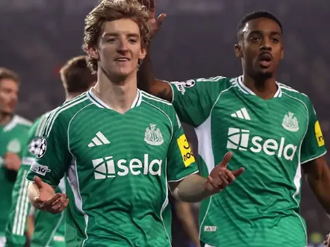 Gordon cảnh báo đồng đội sau cú poker lịch sử