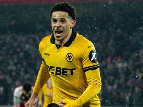 Sao trẻ 19 tuổi đạp đổ tham vọng của Arsenal