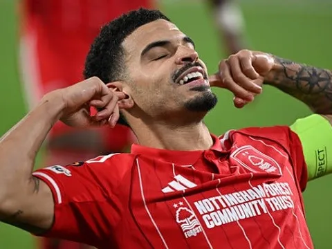 Nottingham thắng đậm, Gibbs-White tuyên bố sẵn sàng đấu Liverpool