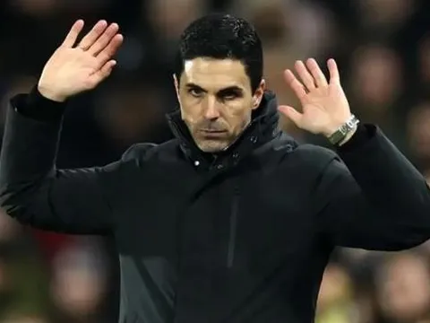 Shearer lo ngại Arsenal vỡ trận nếu thua Tottenham