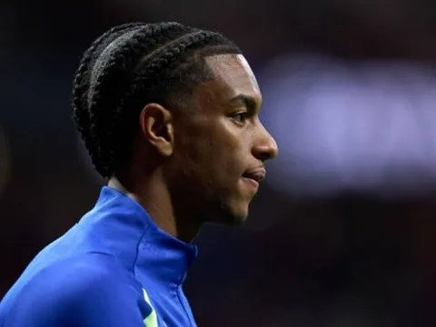 Bị Barca ép giá, M.U muốn đổi Rashford lấy Balde