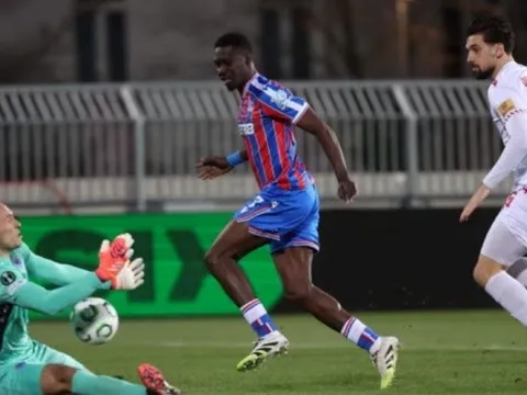 Crystal Palace trả giá đắt cho trận hòa tại Conference League