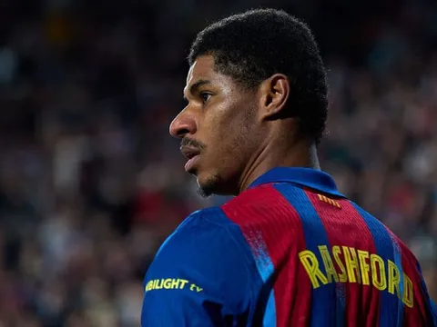 Romano hé lộ khúc mắc vụ Barca mua đứt Rashford