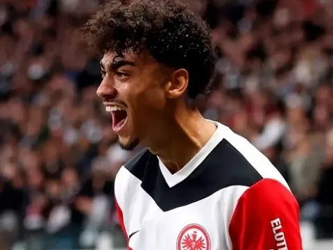 Liverpool nhắm sao 56 triệu bảng thay Robertson