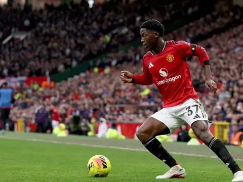 Amorim không kìm hãm mà thực tế đã nâng tầm Kobbie Mainoo