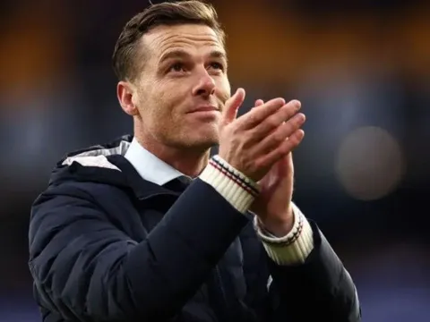 Scott Parker nể phục Rosenior trước trận Chelsea đấu Burnley