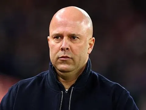 Arne Slot khẳng định làm HLV Liverpool khó chưa từng có