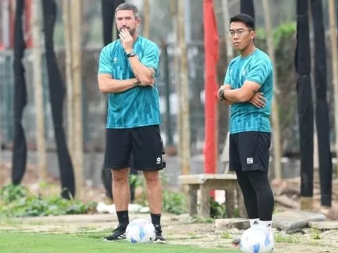 Harry Kewell thừa nhận Hà Nội FC khó bắt kịp đội đầu bảng