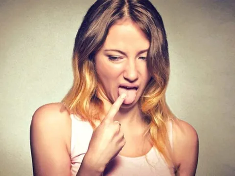5 căn bệnh này có thể đang âm thầm gây ra vị đắng trong miệng