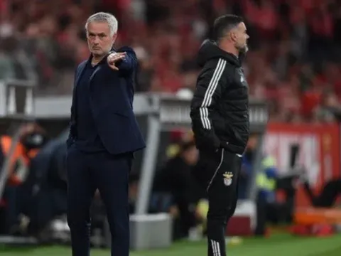 Kỷ lục 38 trận bất bại và cú hích cho Mourinho đấu Real Madrid