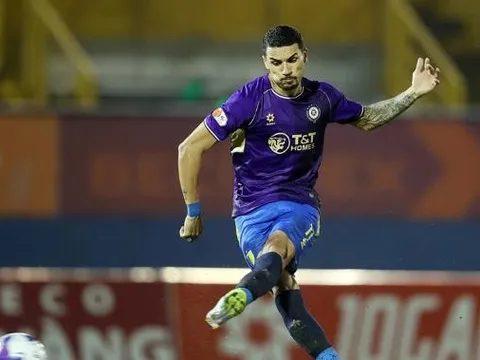 Báo Malaysia lo ngại tuyển Việt Nam dùng 8 cầu thủ nhập tịch