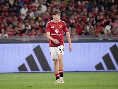 Thương vụ thầm lặng giúp Man Utd giải bài toán tuyến giữa
