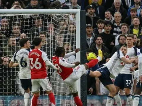 Thua thảm 1-4, HLV Tottenham khen Arsenal hay nhất thế giới