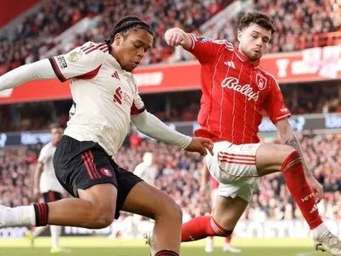 Ngumoha phản ứng đẳng cấp khi được ví với Salah