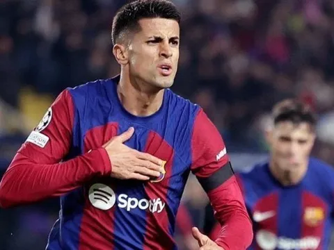 Cancelo tiết lộ áp lực cực đại dưới thời Hansi Flick