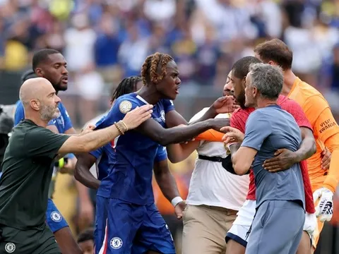 Enrique muốn gặp Chelsea thay vì đại chiến Barcelona